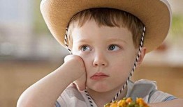 娱乐吃瓜酱小孩吃药,揭秘小孩吃药背后的故事